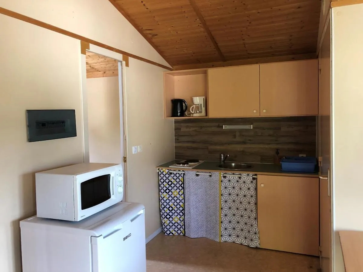 Residence Les Chalets De Millau Campsite