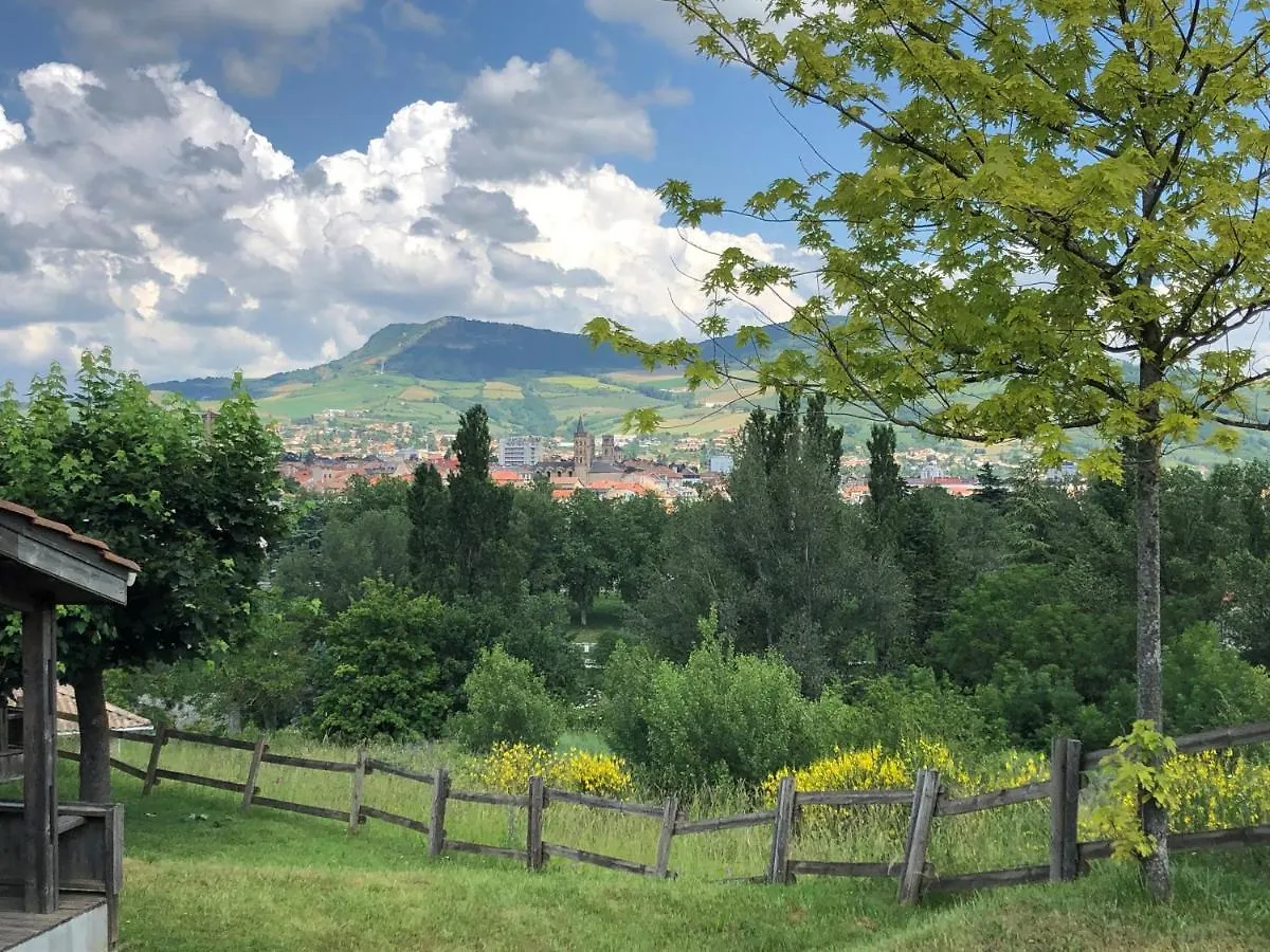 Residence Les Chalets De Millau