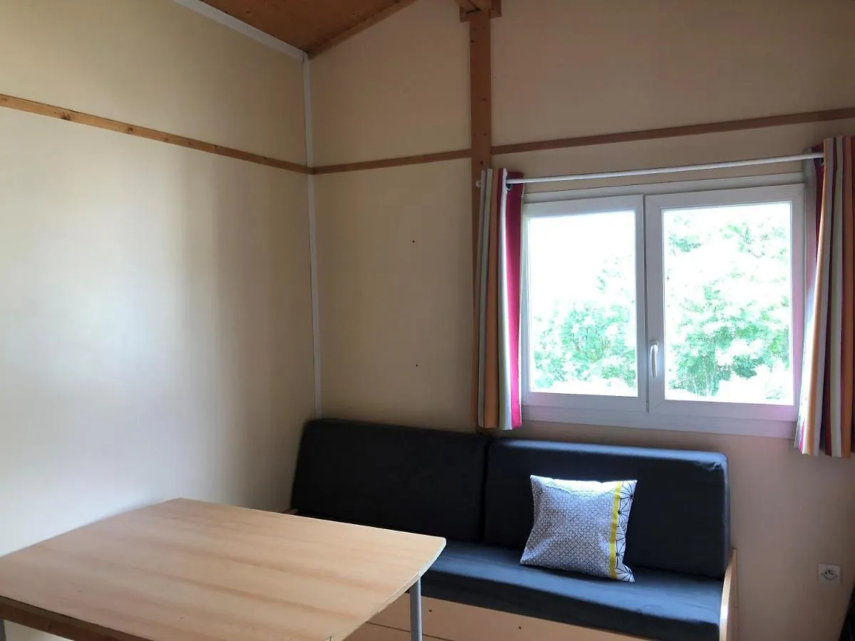 Residence Les Chalets De Millau Campsite