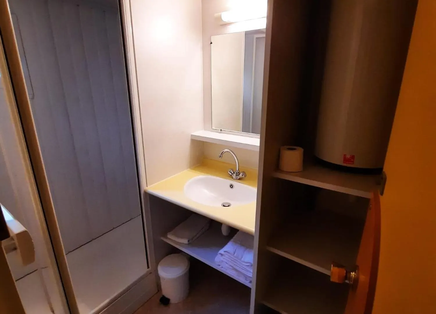 Residence Les Chalets De Millau 0*,