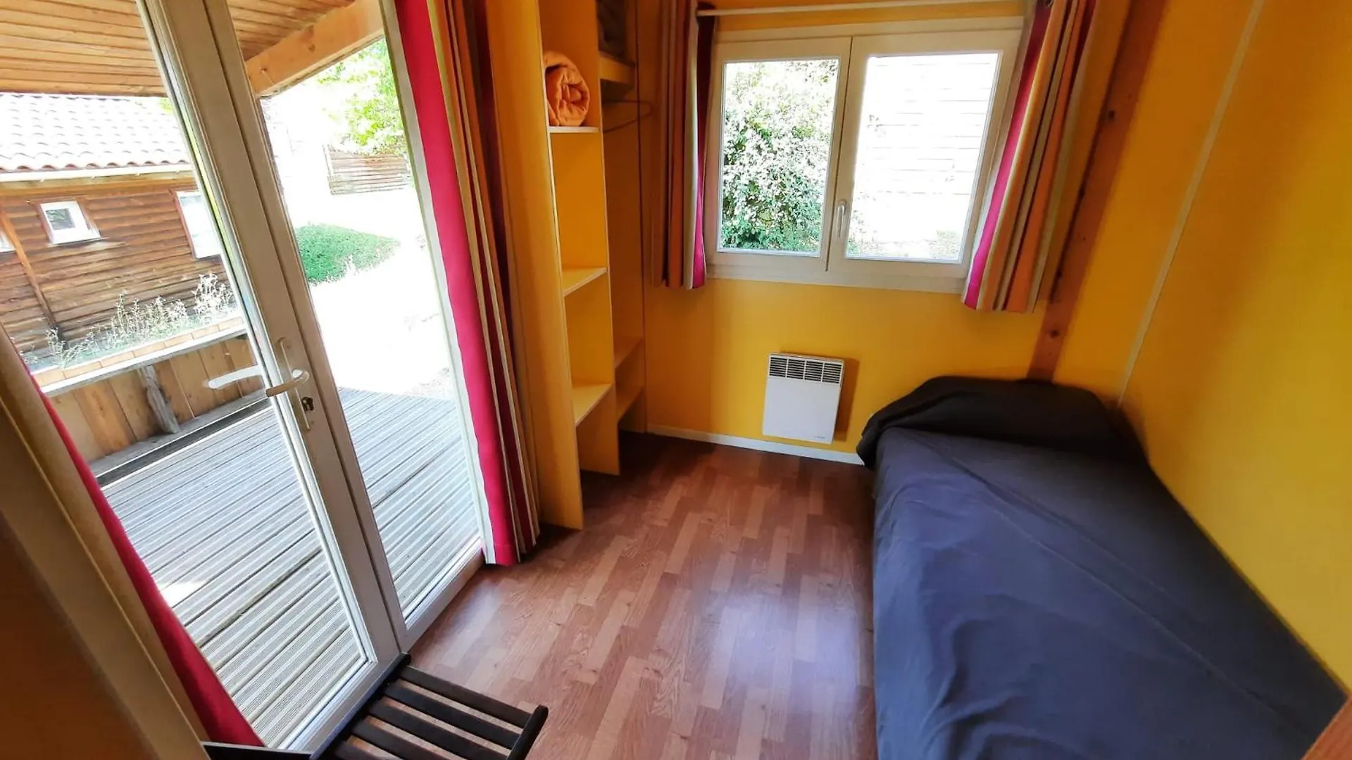 Campsite Residence Les Chalets De Millau